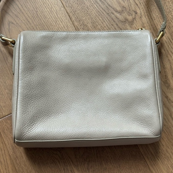 Marc by Marc Jacobs Vintage Y2K Leather Crossbody Purse - EUC - Beige Leather - Picture 11 of 12